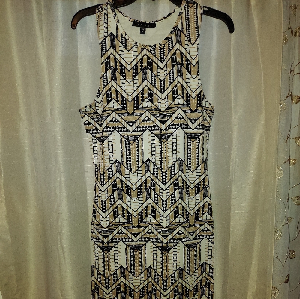 Printed fitted dress